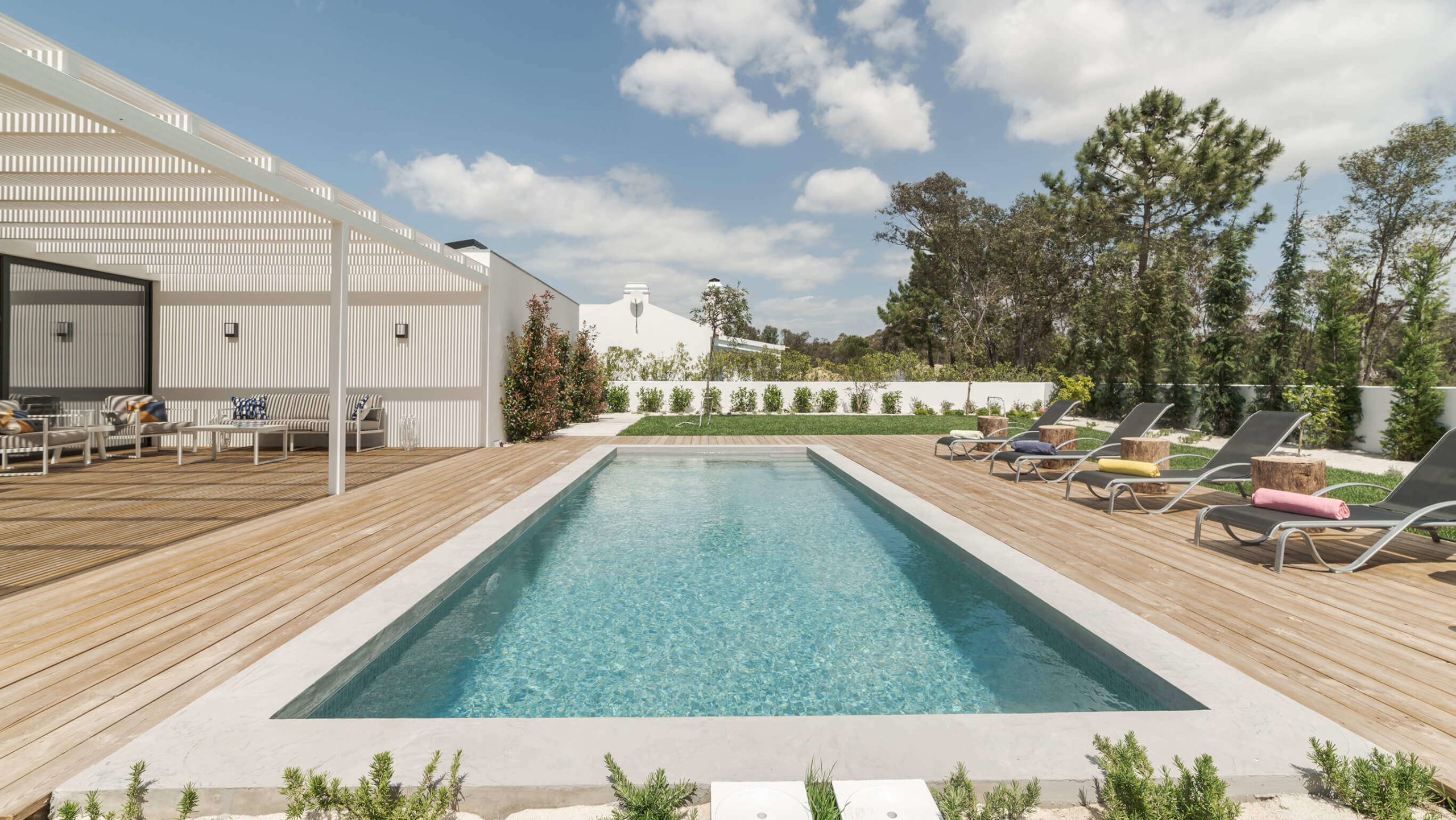 Luxury outdoor pool design inspiration